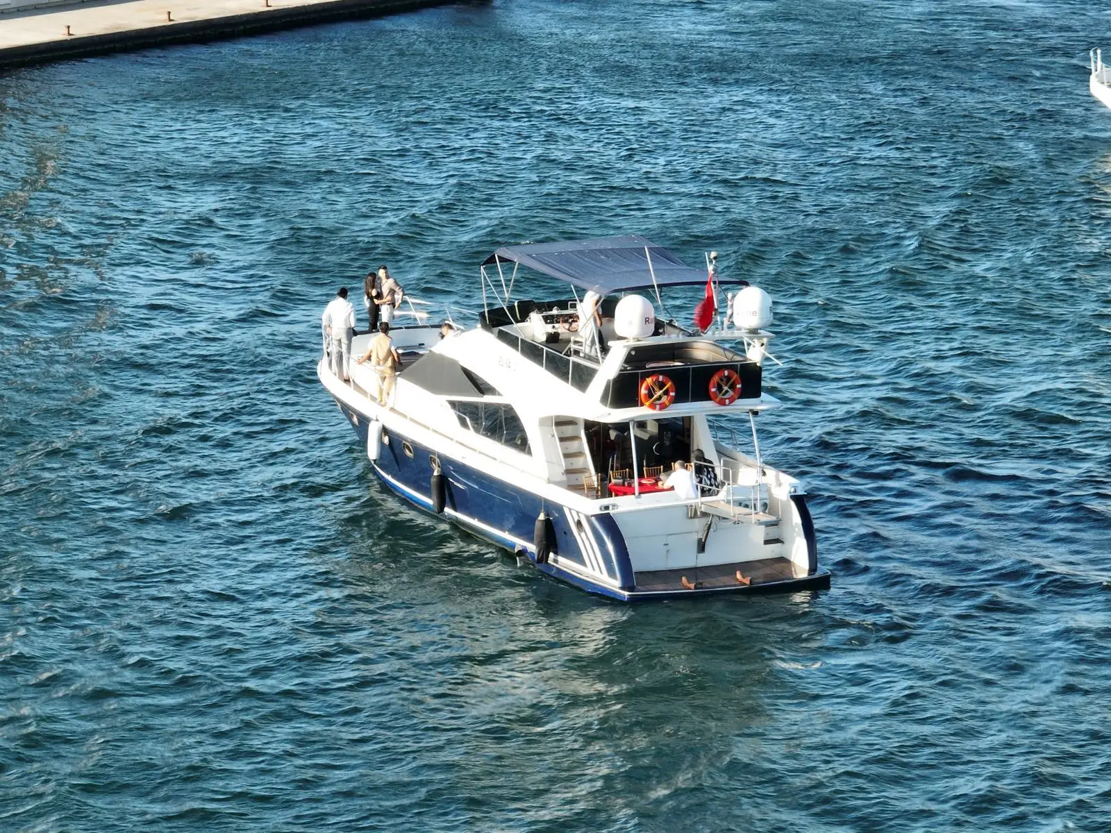 Bosphorus Dinner Cruise & Night Entertainment | Exclusive VIP Tours | Cool Travel Istanbul
