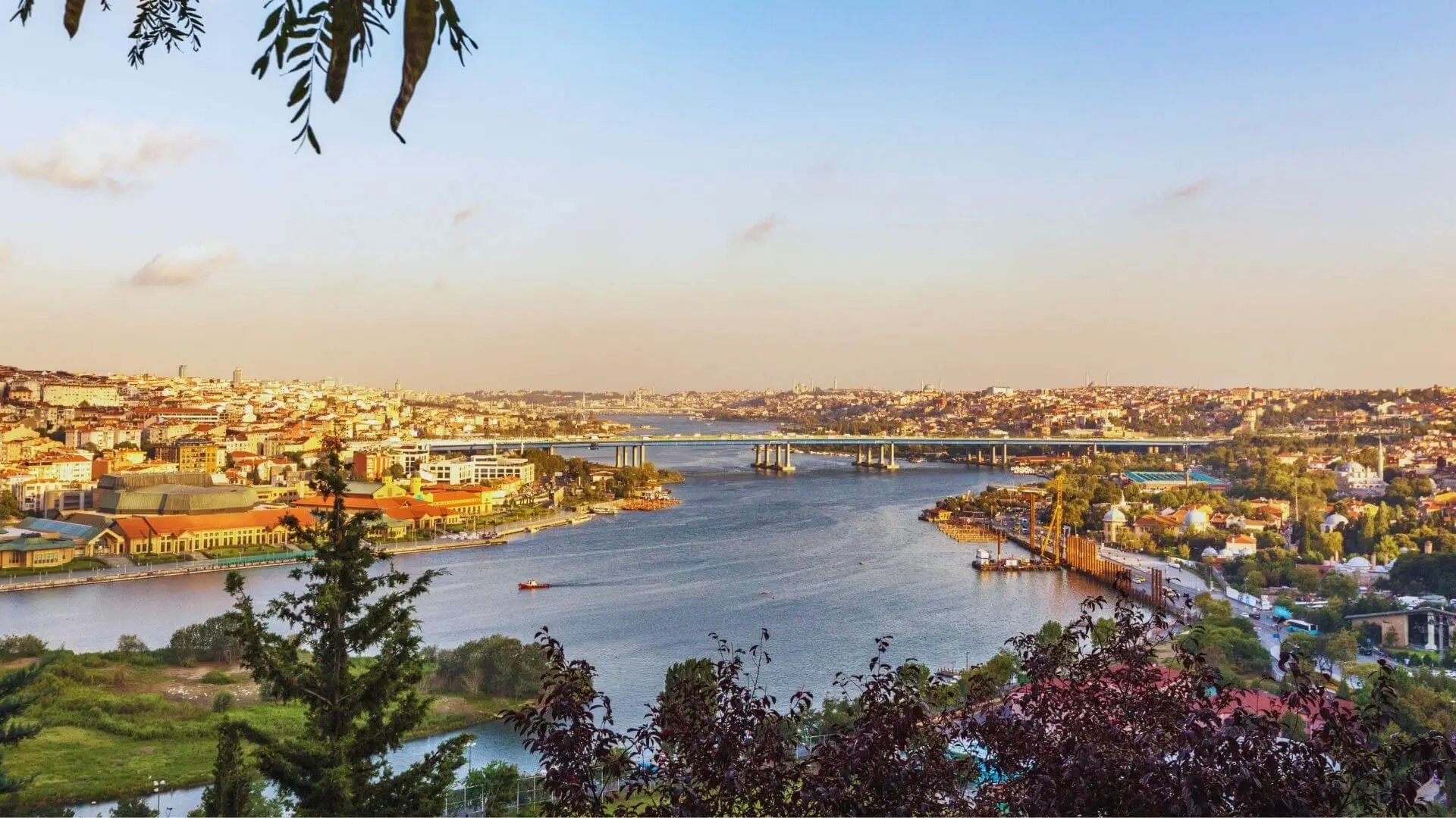 Pierre Loti Hill Sunset Tours | Private Luxury Istanbul City Exploration