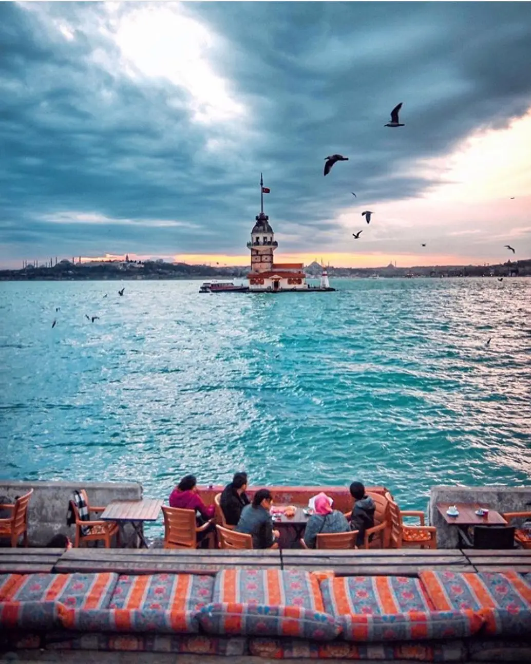 Relaxing Afternoon at the Maiden's Tower