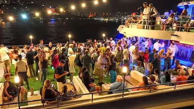 Bosphorus Dinner Cruise & Night Entertainment | Exclusive VIP Tours | Cool Travel Istanbul