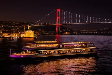 Private Bosphorus Luxury Yacht Tours | Exclusive VIP Experience | Cool Travel Istanbul