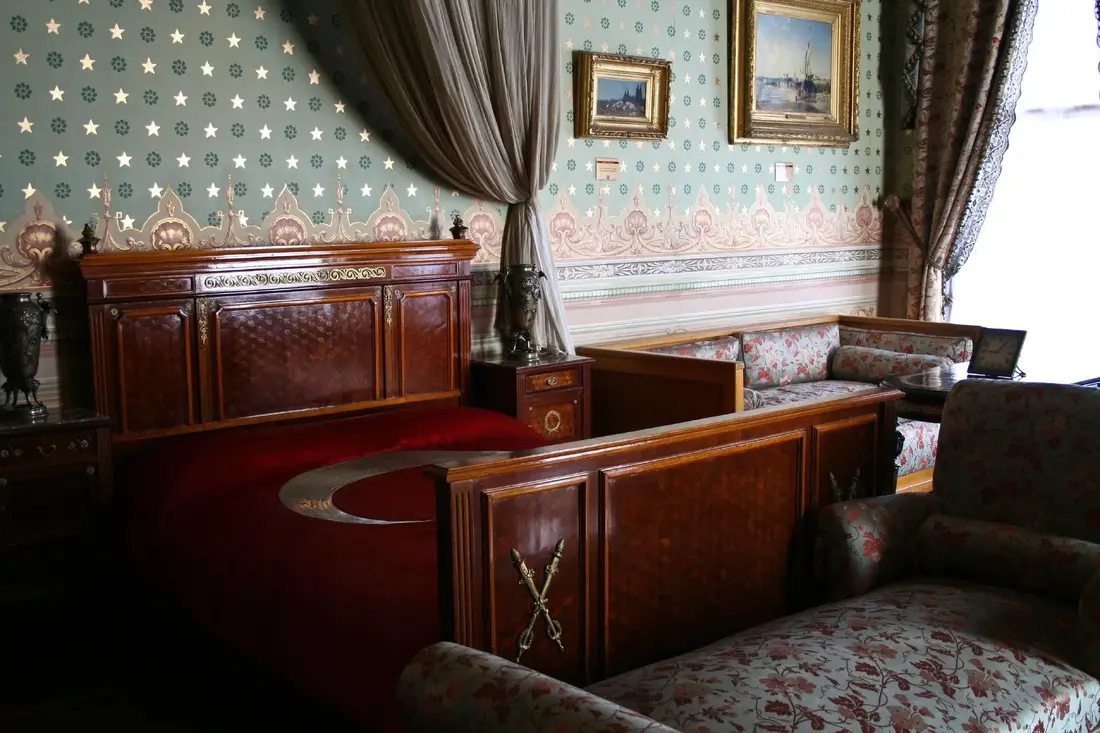 Room 71 in Dolmabahçe Palace, where Atatürk died at 09:05 on November 10, 1938 - photo: hydro-xy / Wikimedia Commons, CC BY-SA 2.0