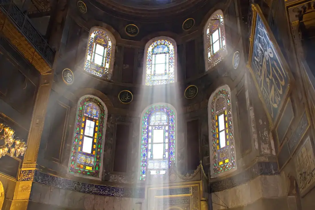 How to Visit Hagia Sophia in 2026 Without the Queues or the Traffic